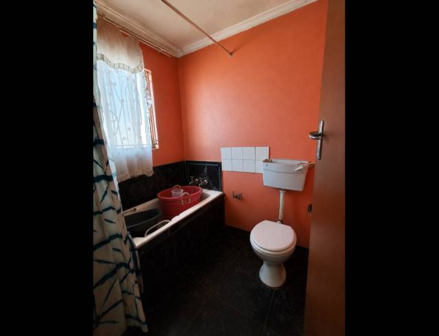 2 BEDROOM HOUSE FOR SALE IN EVATON WEST